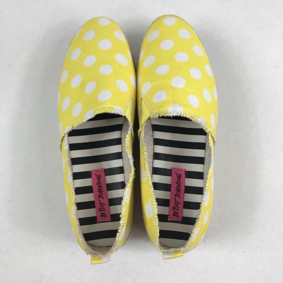 Betsy Johnson Flouncee Platform Espadrilles - Picture 4 of 8